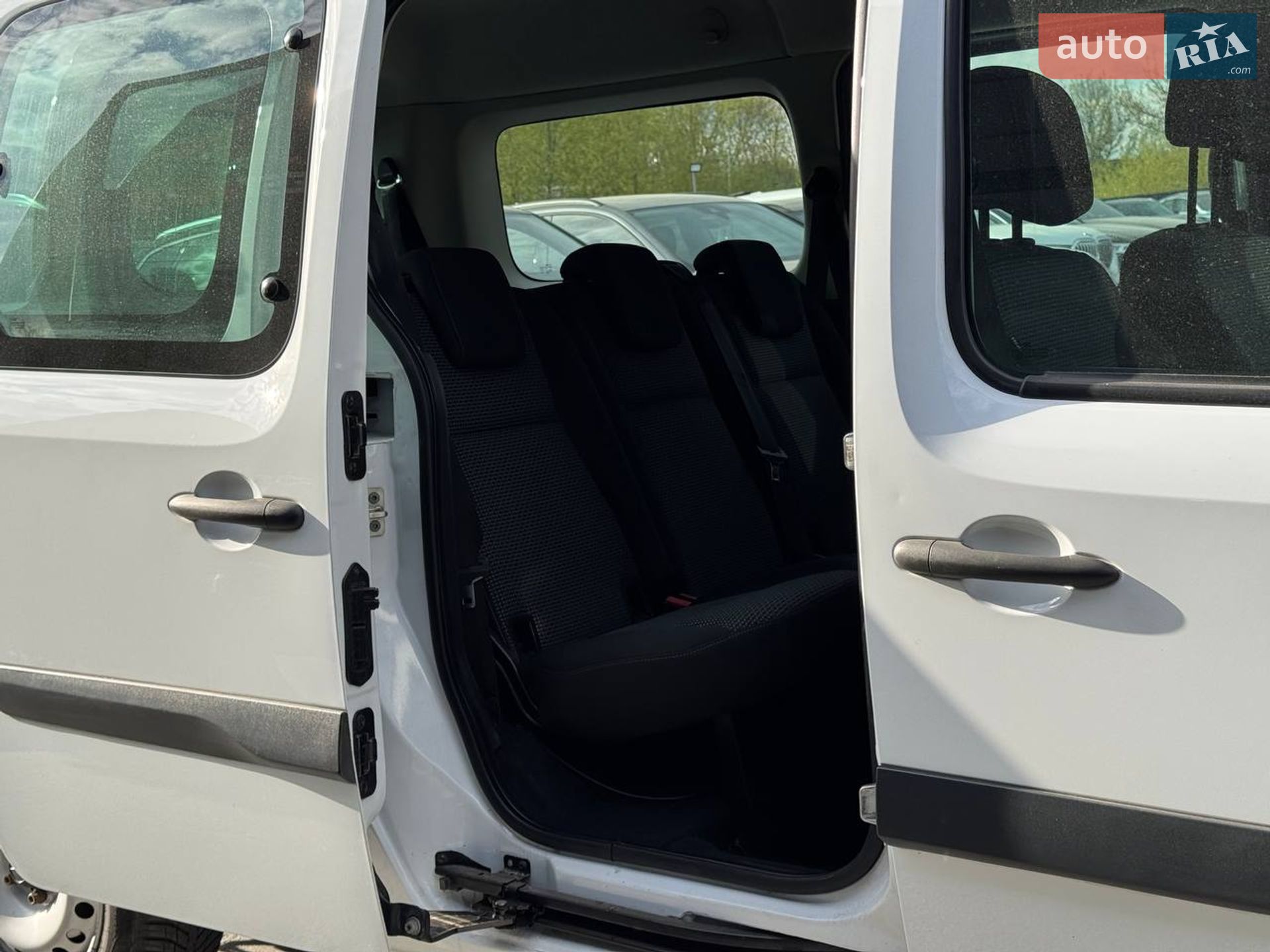 Mercedes-Benz Citan 2018 VIN WDF4157051U235661 фото оголошення 44 з 66