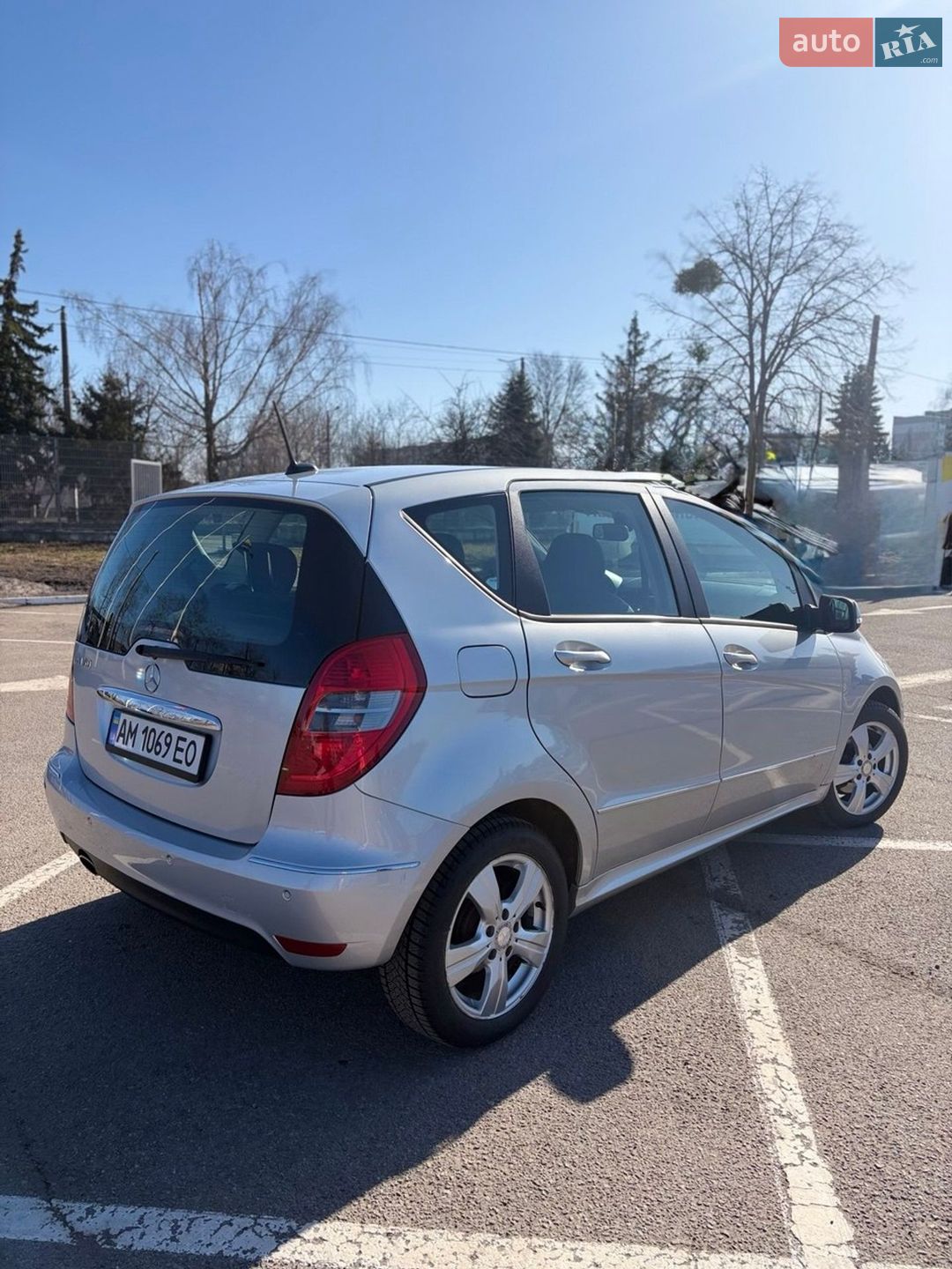 Mercedes-Benz A-Class 2011 VIN WDD1690311J934518 фото оголошення 3 з 17