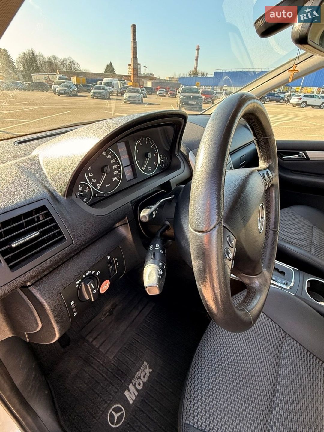 Mercedes-Benz A-Class 2011 VIN WDD1690311J934518 фото оголошення 9 з 17