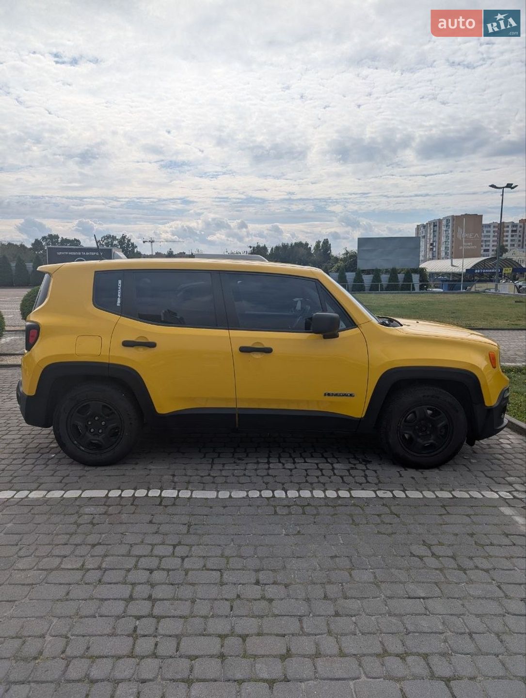 Jeep Renegade 2017 VIN ZACCJAAB6HPF31242 фото оголошення 6 з 17