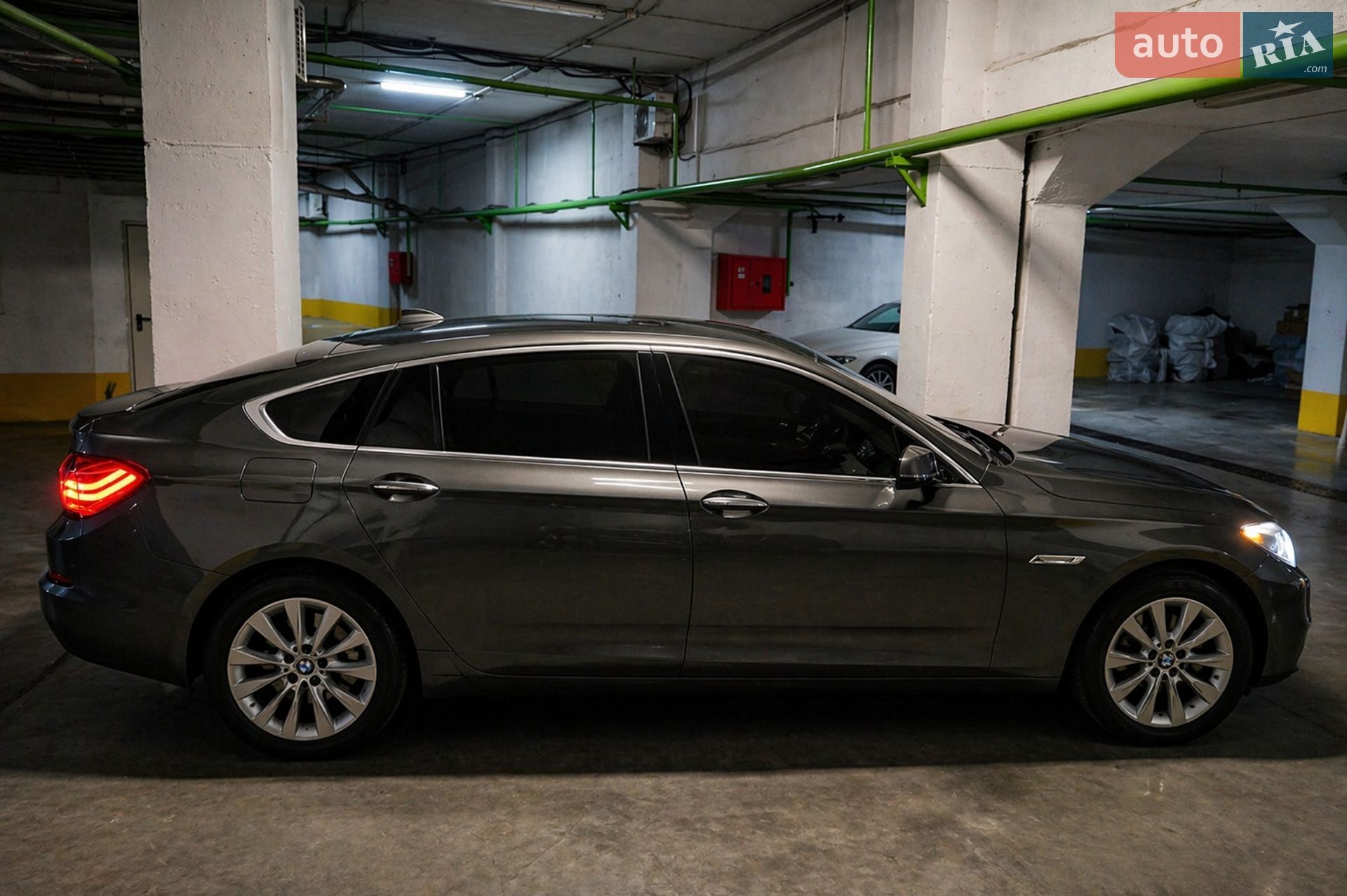 BMW 5 Series GT 2015 VIN WBA5N21030G265663 фото оголошення 16 з 73