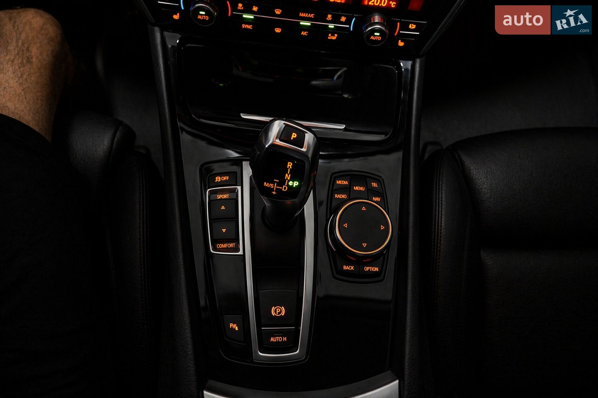 BMW 5 Series GT 2015 VIN WBA5N21030G265663 фото оголошення 32 з 73