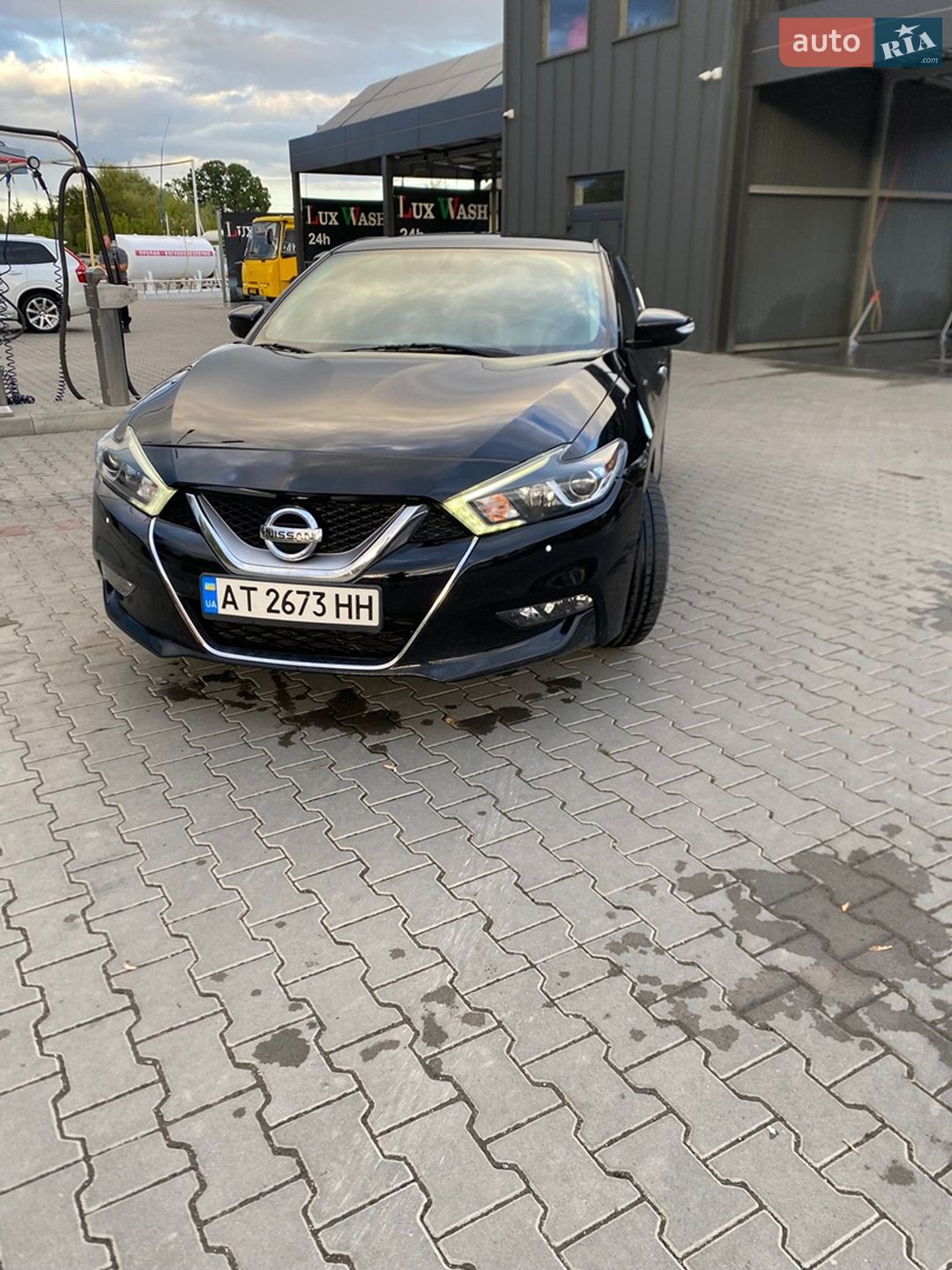 Nissan Maxima 2017 VIN 1N4AA6AP2HC453617 фото оголошення 2 з 9