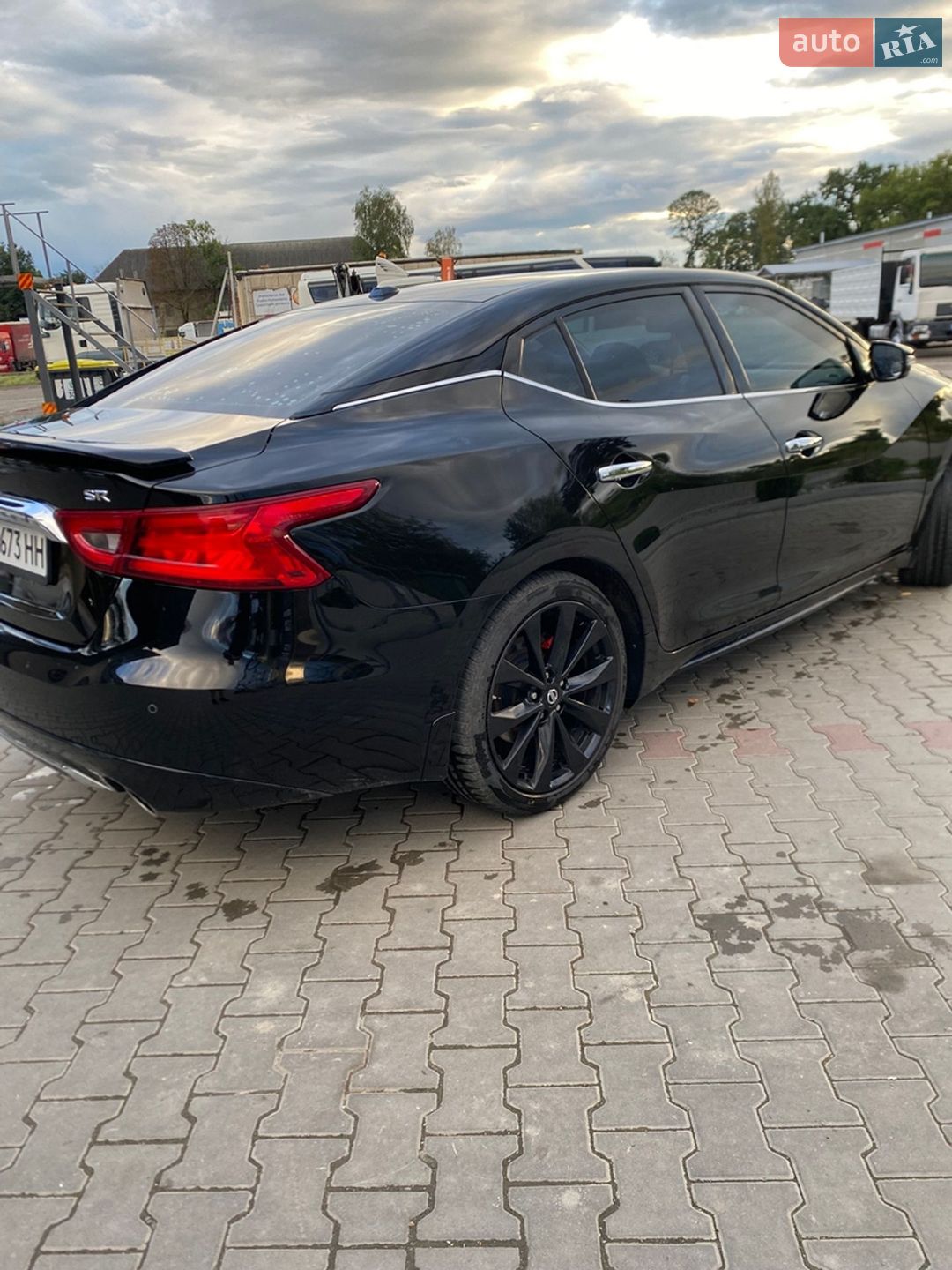 Nissan Maxima 2017 VIN 1N4AA6AP2HC453617 фото оголошення 4 з 9