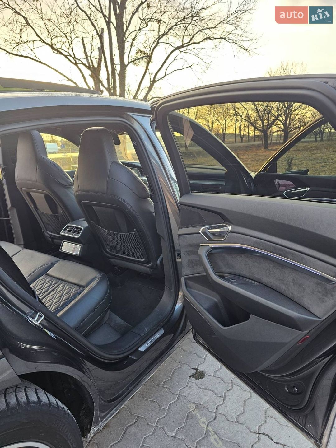 Audi e-tron 2021 VIN WAUZZZGE0MB042677 фото оголошення 26 з 45