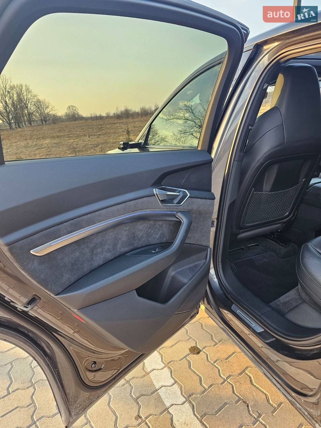 Audi e-tron 2021 VIN WAUZZZGE0MB042677 фото оголошення 33 з 45