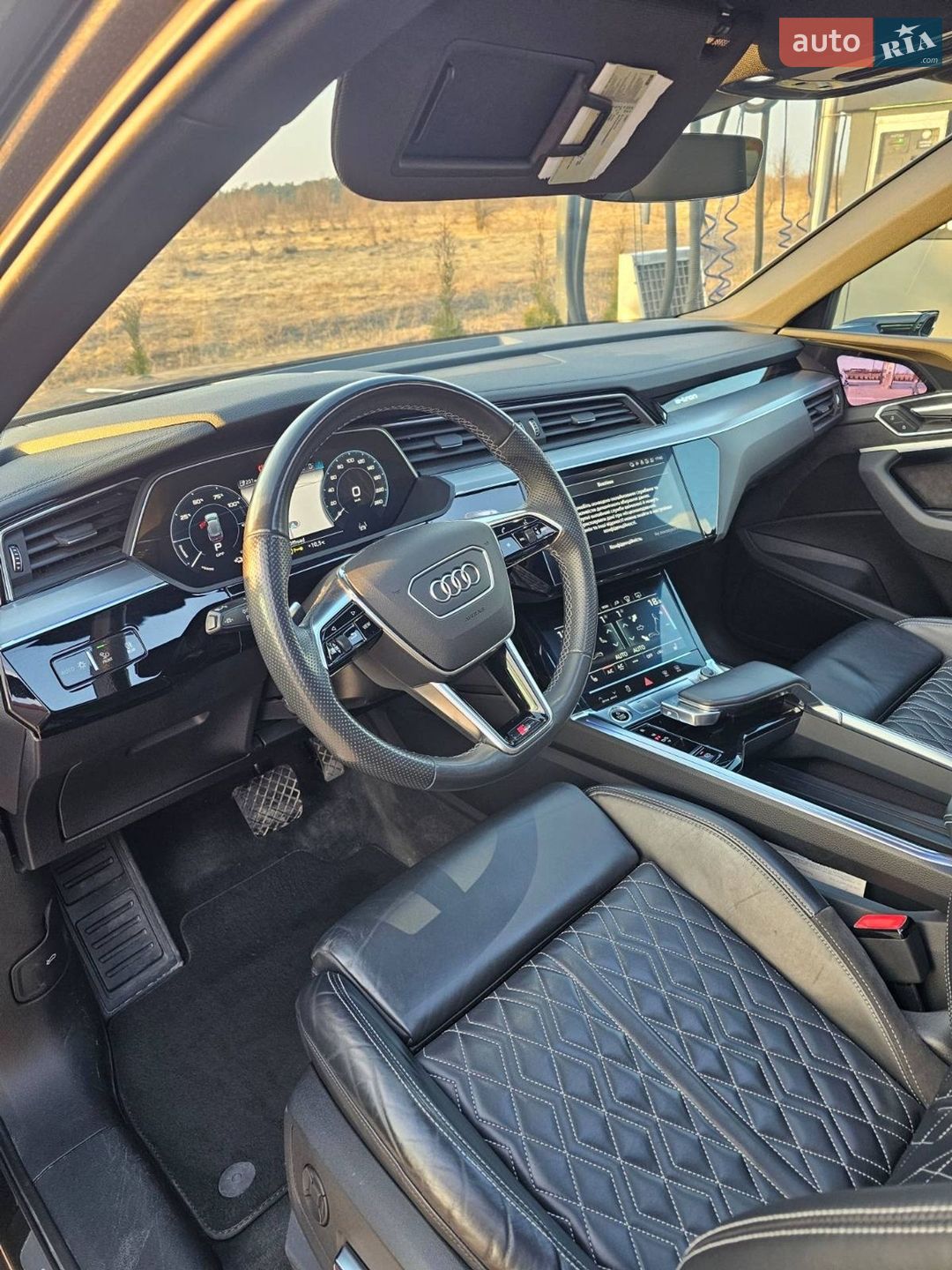 Audi e-tron 2021 VIN WAUZZZGE0MB042677 фото оголошення 42 з 45