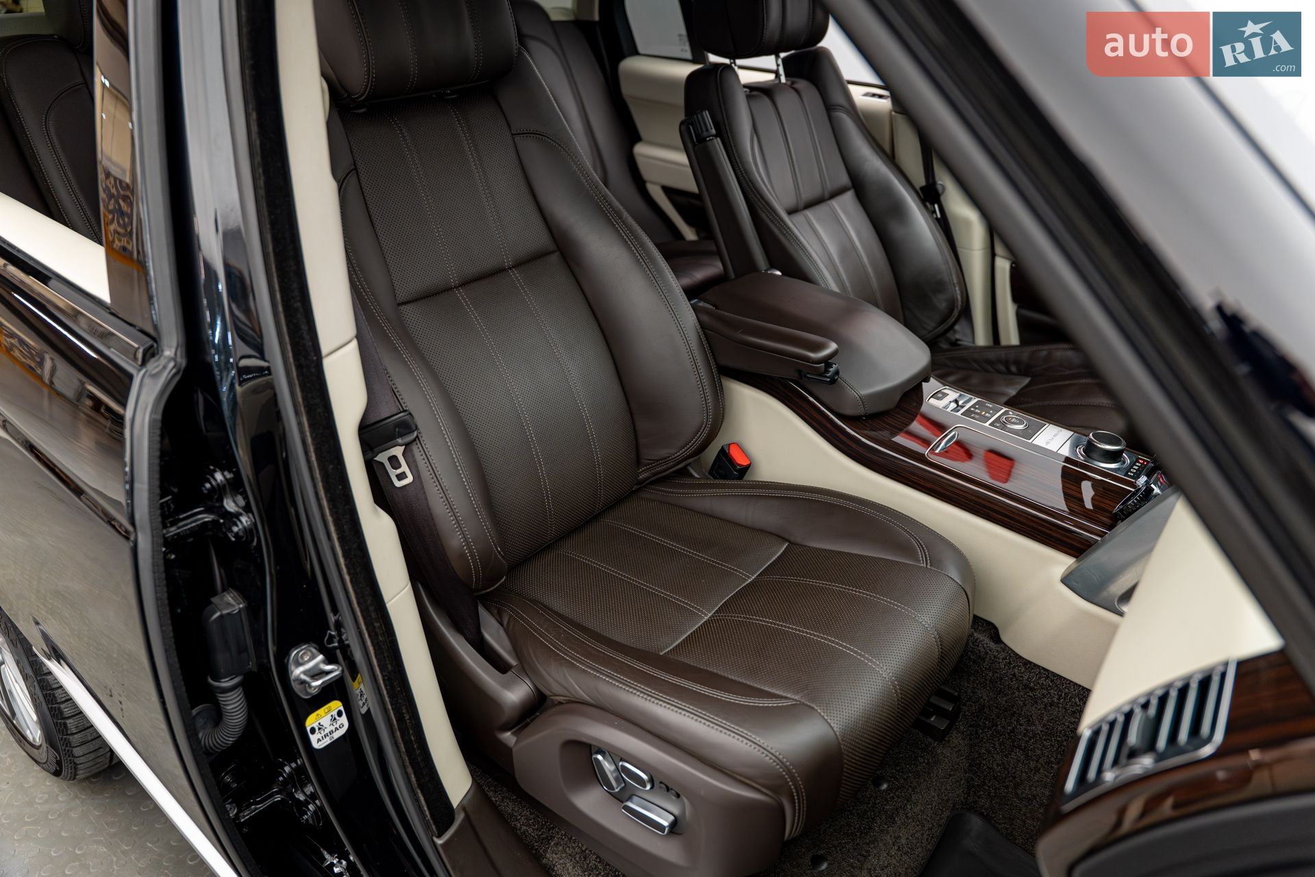 Land Rover Range Rover 2014 VIN SALGA2FF1FA211044 фото оголошення 19 з 20