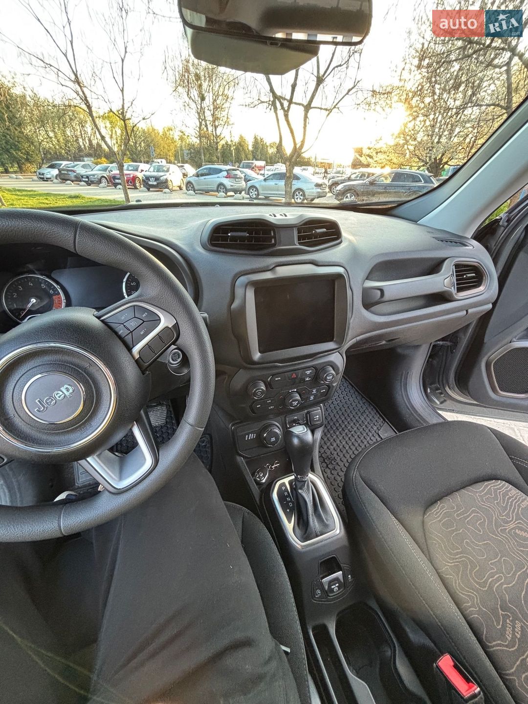 Jeep Renegade 2023 VIN ZACNJDB17PPP43529 фото оголошення 10 з 14