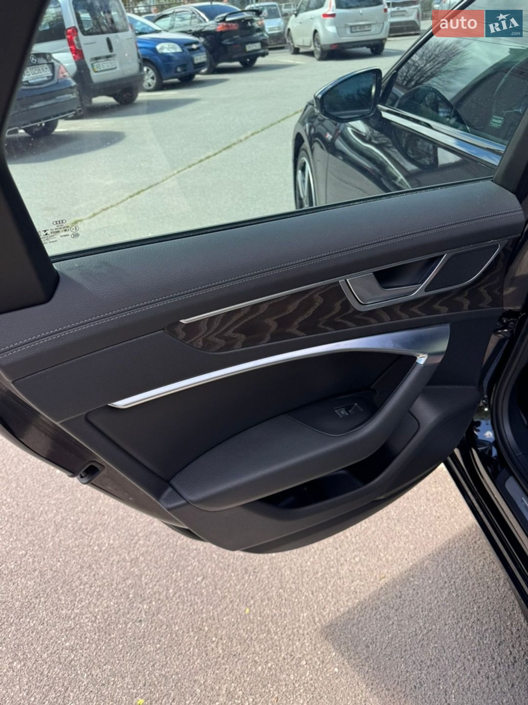 Audi A6 2020 VIN WAUK2AF25MN011597 фото оголошення 11 з 18