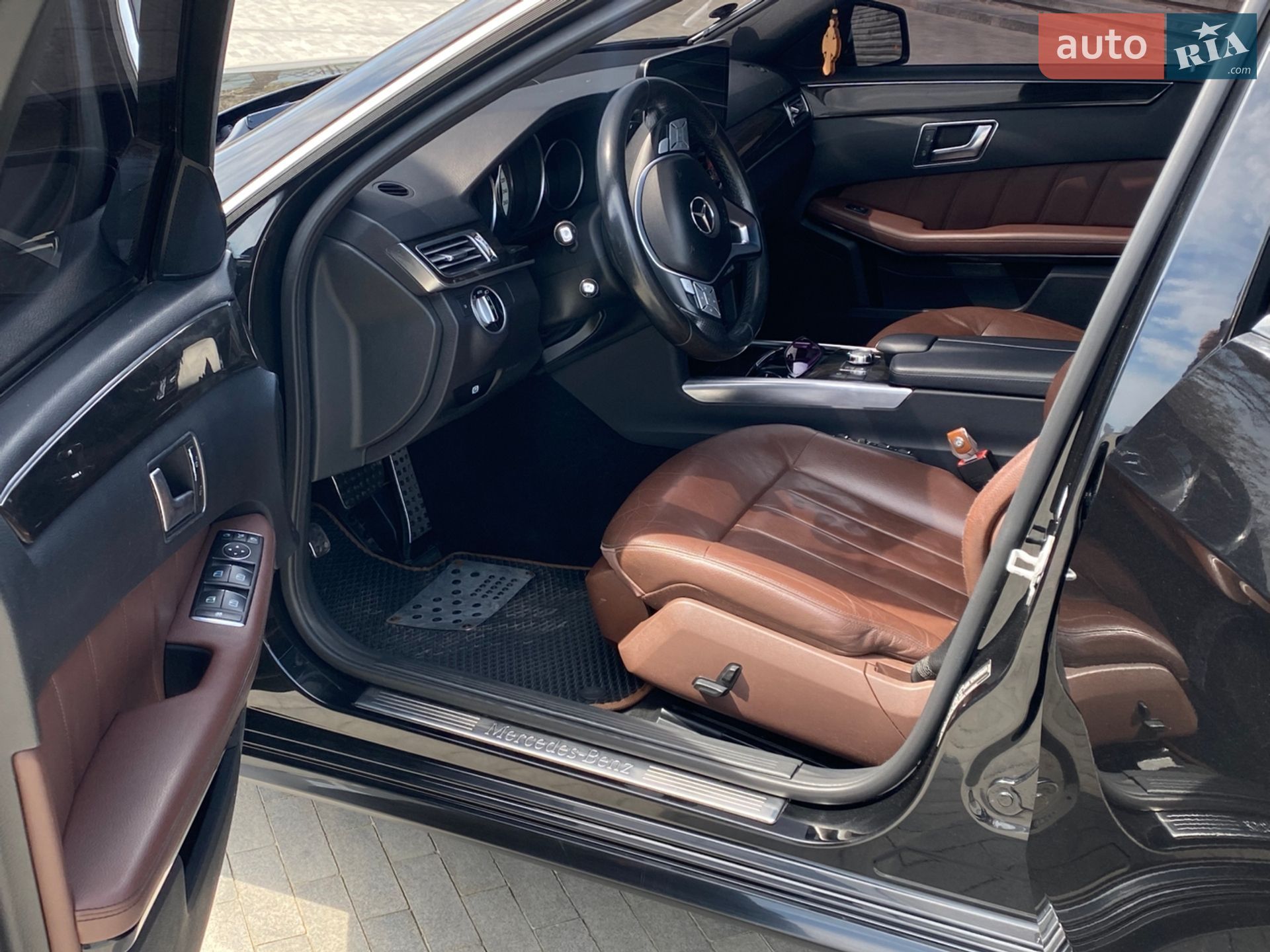 Mercedes-Benz E-Class 2013 VIN WDD2120981A828903 фото оголошення 31 з 87