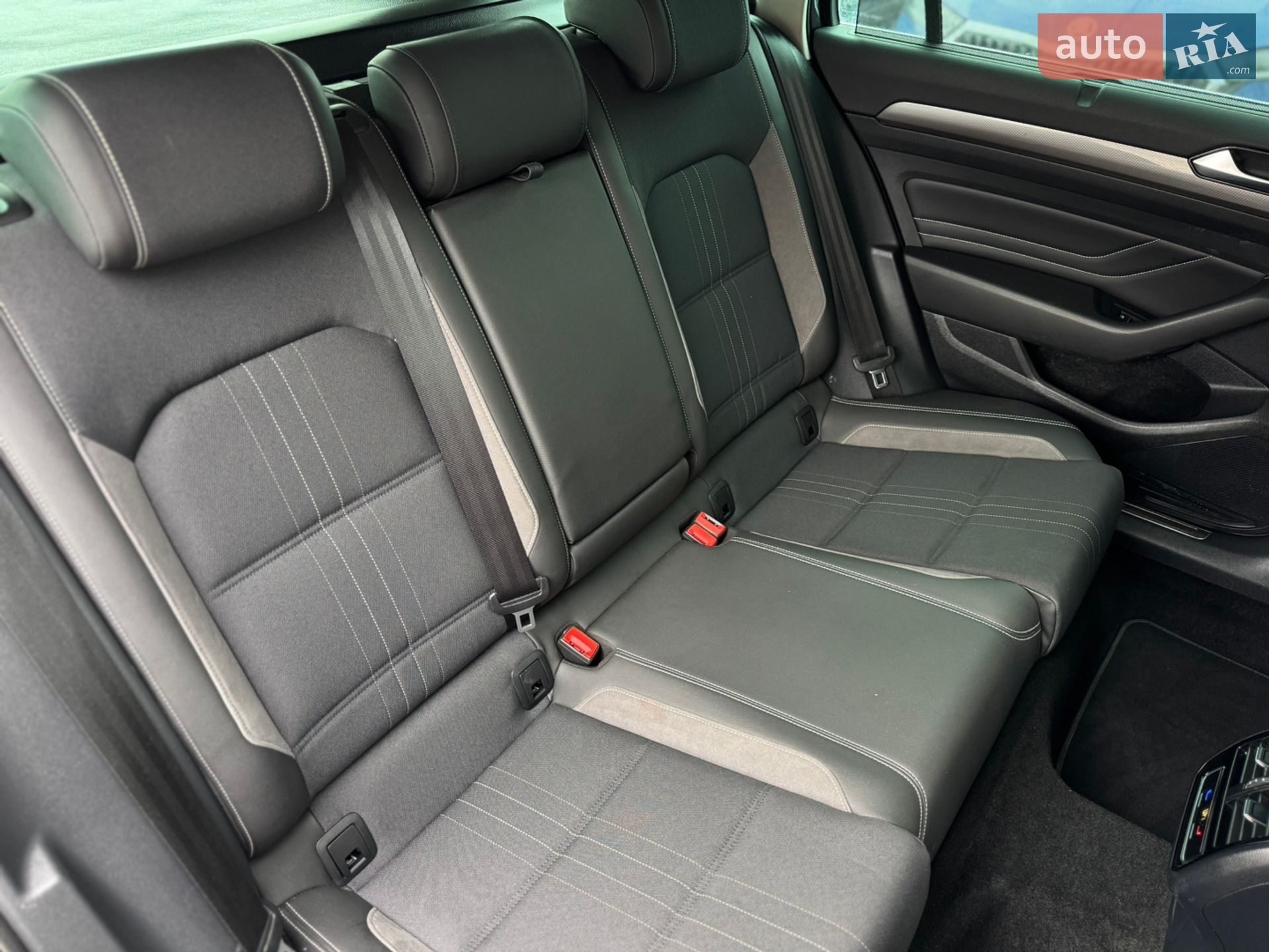 Volkswagen Passat Alltrack 2022 VIN WVWZZZ3CZNE051877 фото оголошення 44 з 60