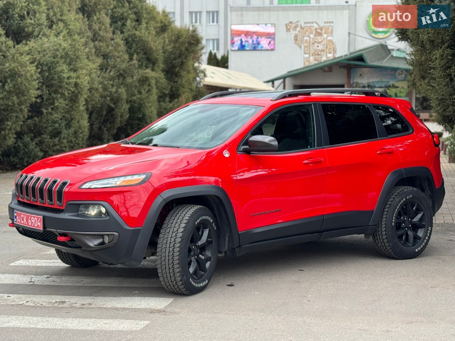 Jeep Cherokee 2017 VIN 1C4PJMBS9HW618105 фото оголошення 8 з 31
