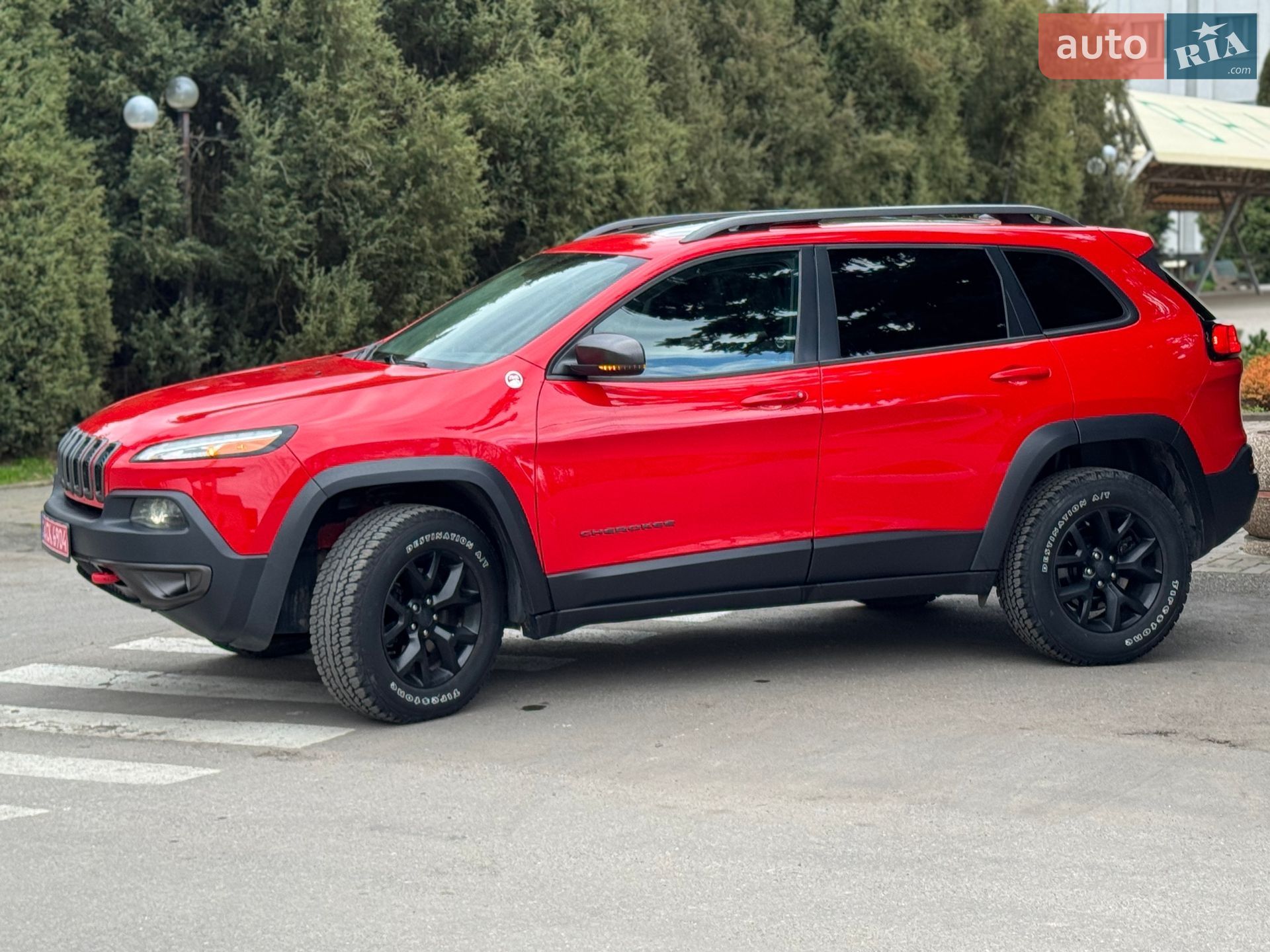Jeep Cherokee 2017 VIN 1C4PJMBS9HW618105 фото оголошення 9 з 31