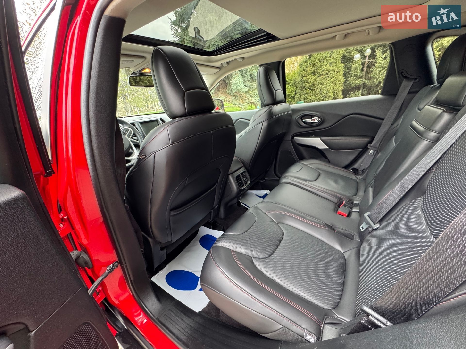 Jeep Cherokee 2017 VIN 1C4PJMBS9HW618105 фото оголошення 24 з 31