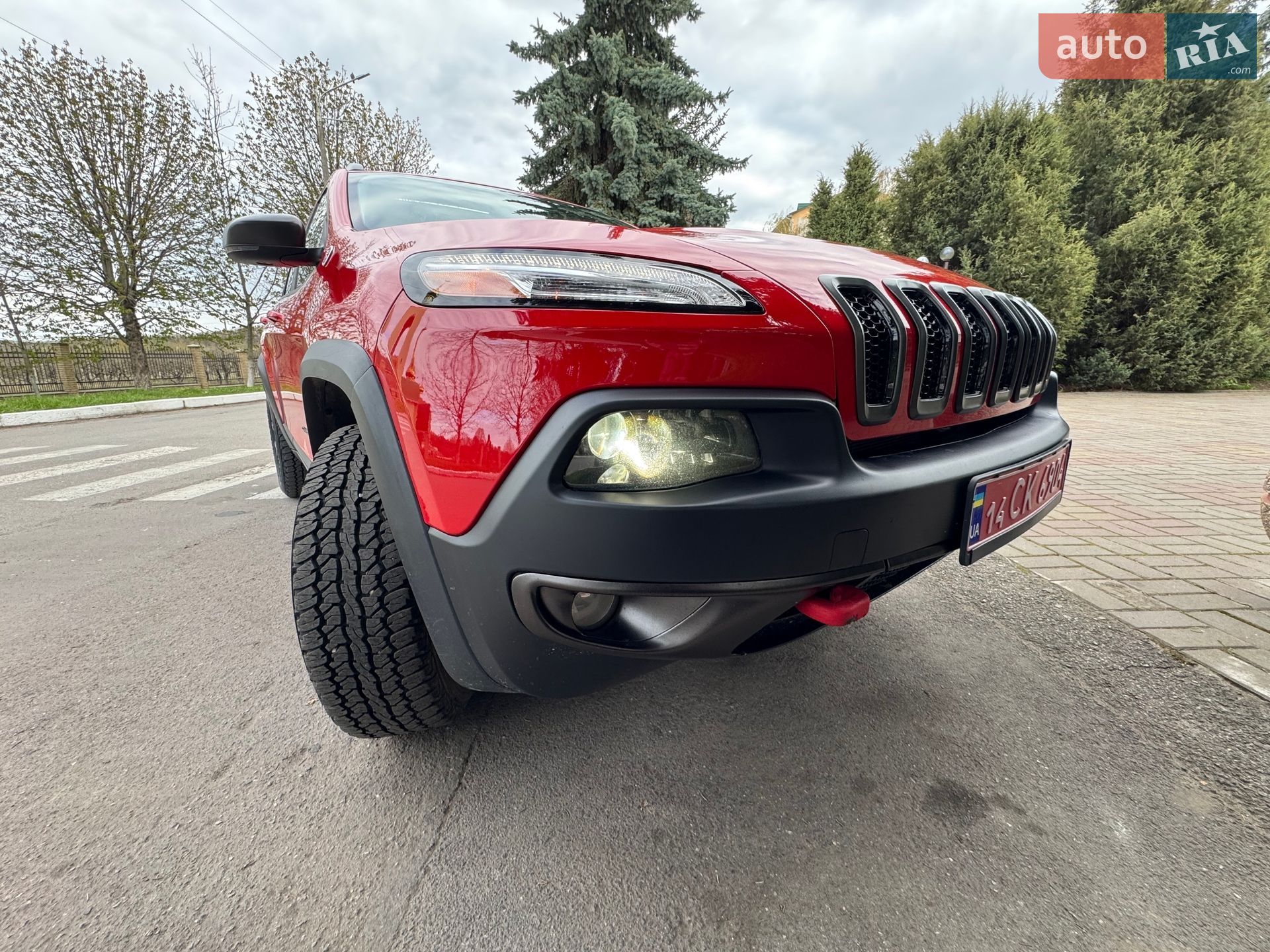 Jeep Cherokee 2017 VIN 1C4PJMBS9HW618105 фото оголошення 5 з 31
