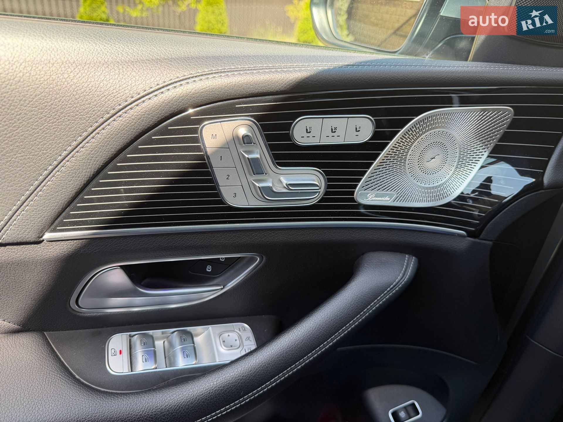Mercedes-Benz GLE-Class 2023 VIN W1NFB5KB2PB031368 фото оголошення 2 з 15