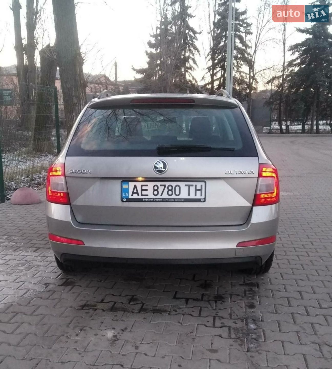 Skoda Octavia 2013 VIN TMBJC7NE4E0110632 фото оголошення 4 з 8