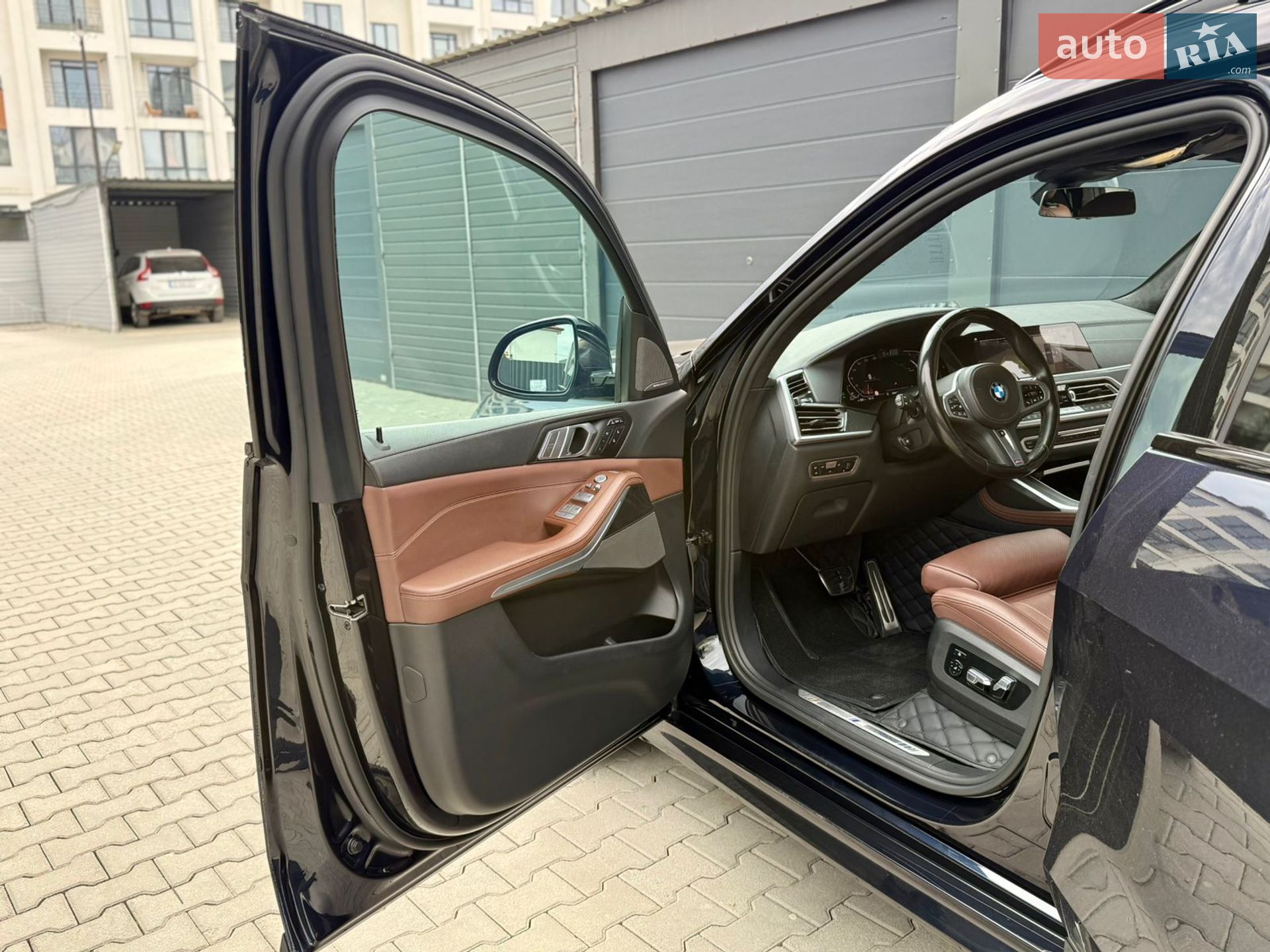 BMW X7 2022 VIN WBACW810709L19431 фото оголошення 30 з 62
