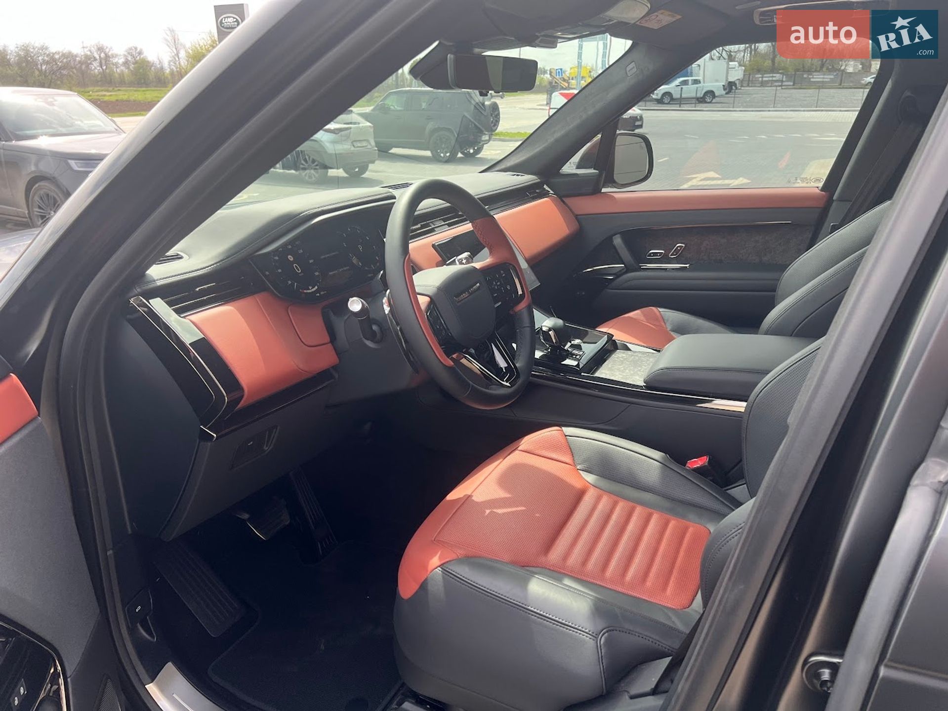 Land Rover Range Rover Sport 2025 VIN SAL1A2B9XTA617616 фото оголошення 16 з 40
