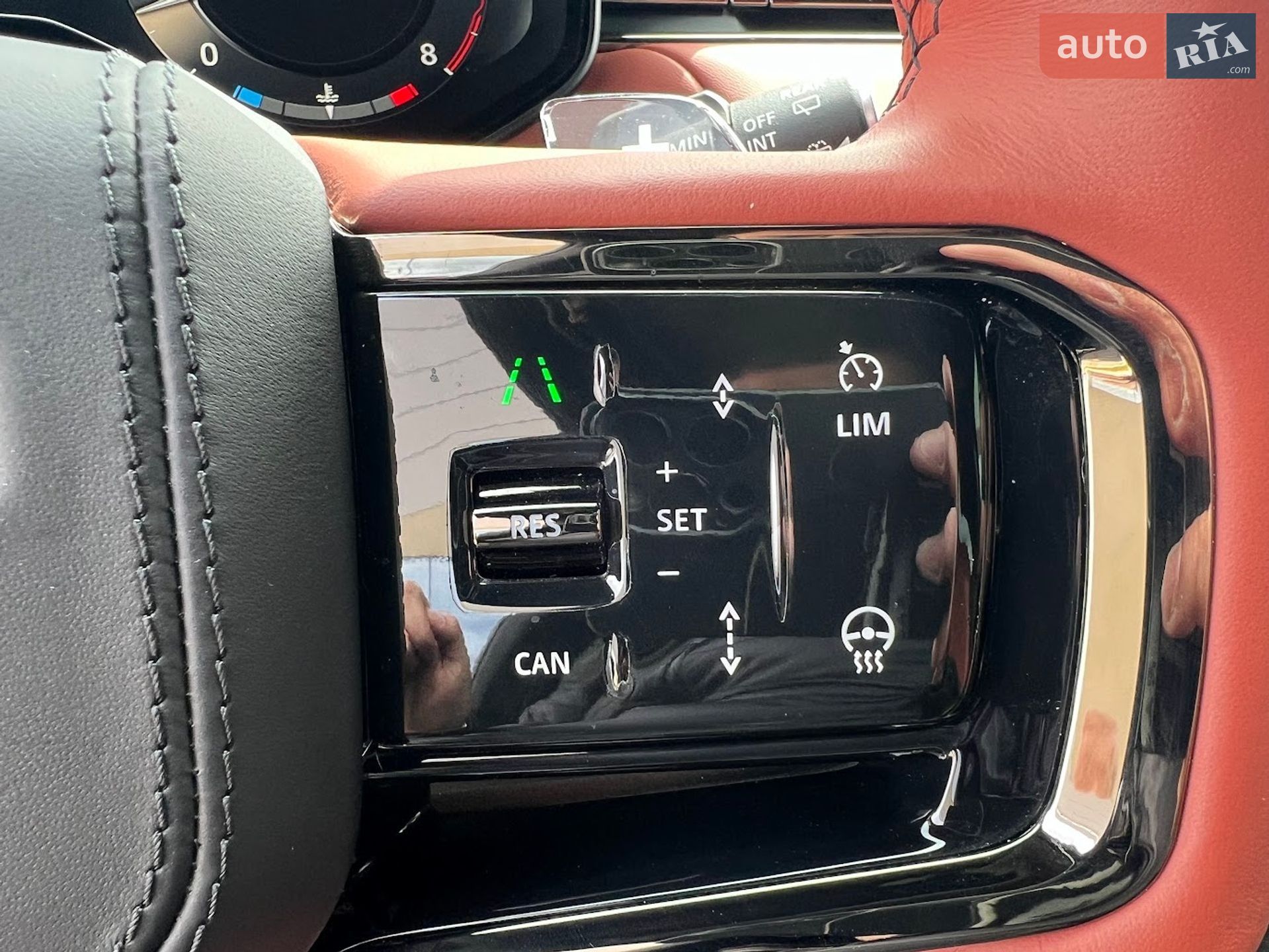 Land Rover Range Rover Sport 2025 VIN SAL1A2B9XTA617616 фото оголошення 25 з 40
