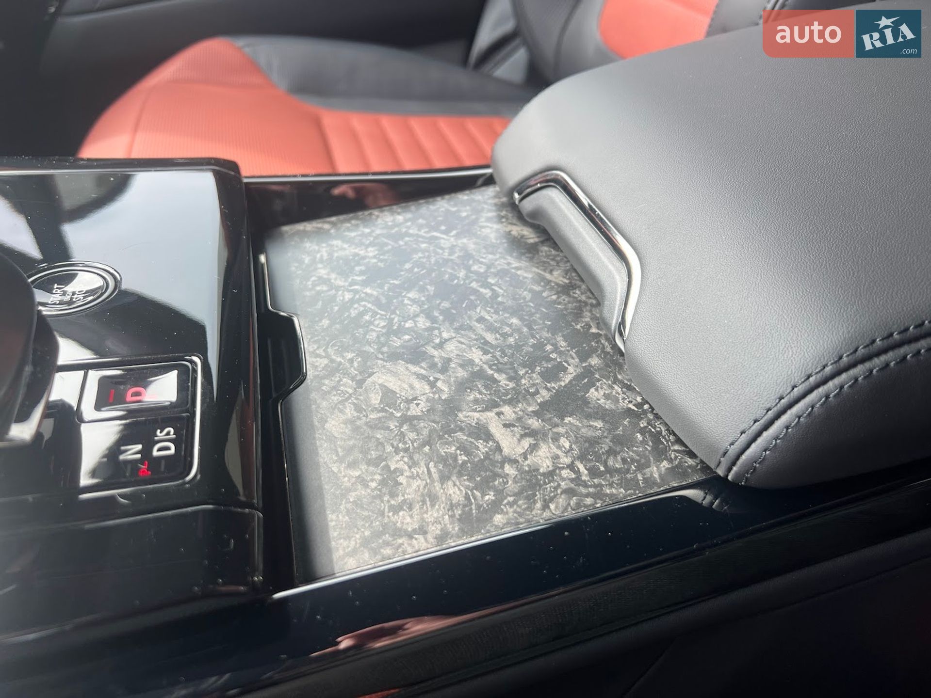 Land Rover Range Rover Sport 2025 VIN SAL1A2B9XTA617616 фото оголошення 33 з 40