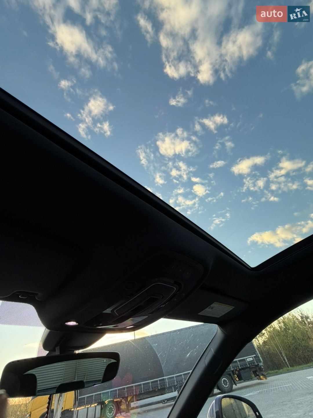 Audi A5 2018 VIN WAUENCF53JA118189 фото оголошення 25 з 37