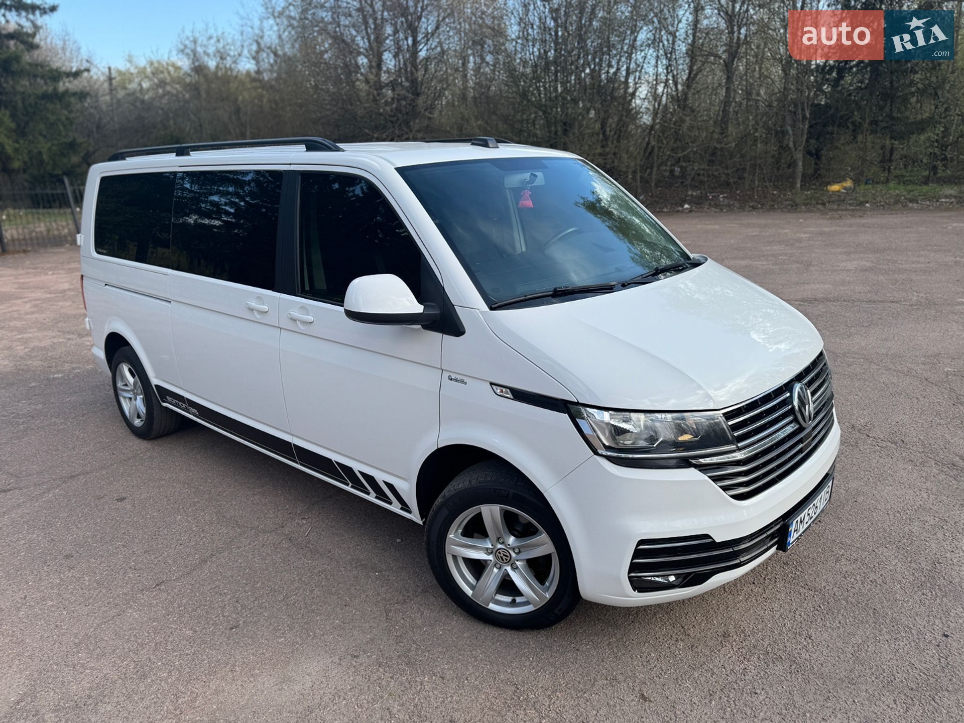 Volkswagen Transporter 2019 VIN WV1ZZZ7HZLH024855 фото оголошення 8 з 68