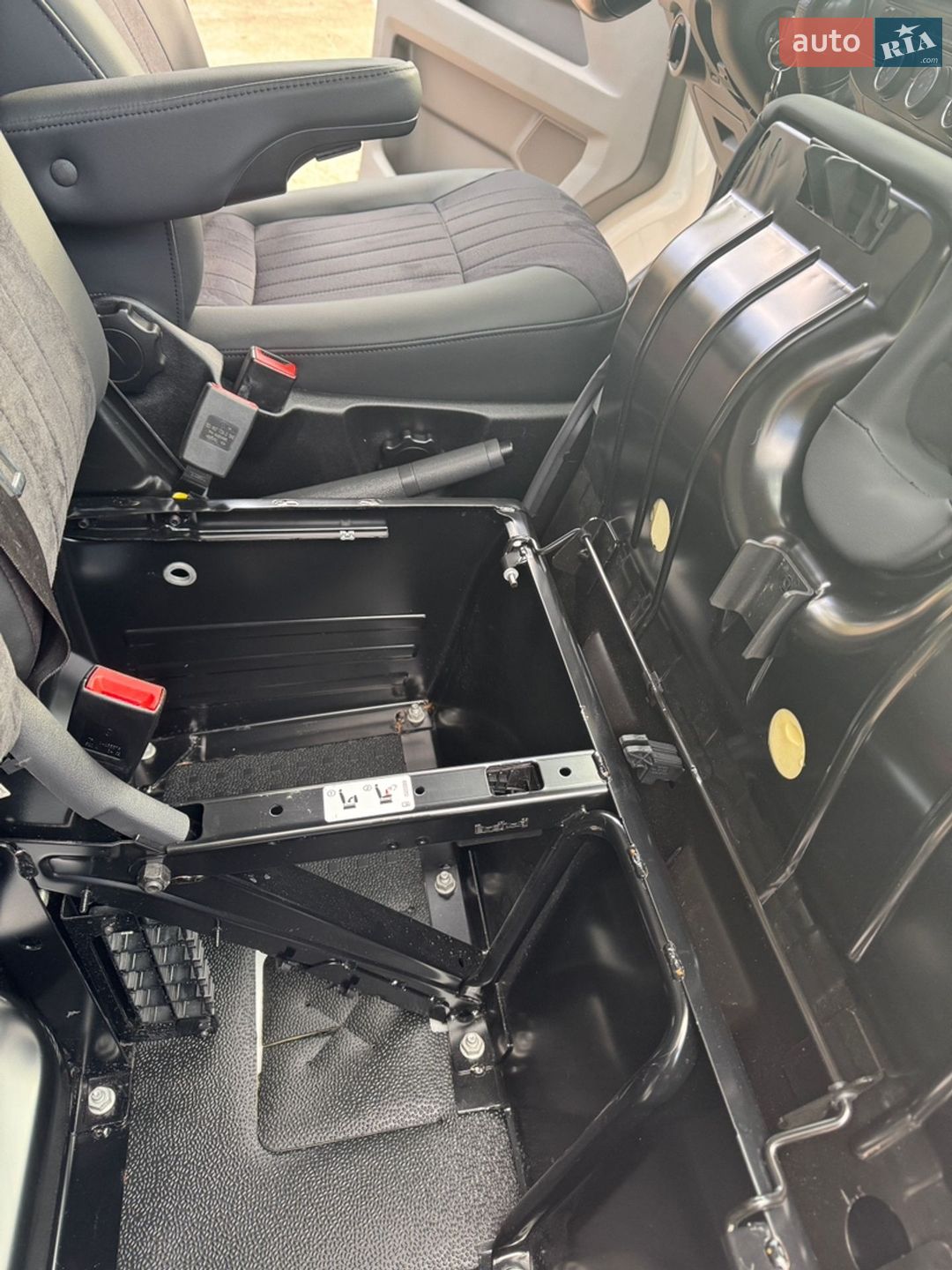 Volkswagen Transporter 2019 VIN WV1ZZZ7HZLH024855 фото оголошення 39 з 68