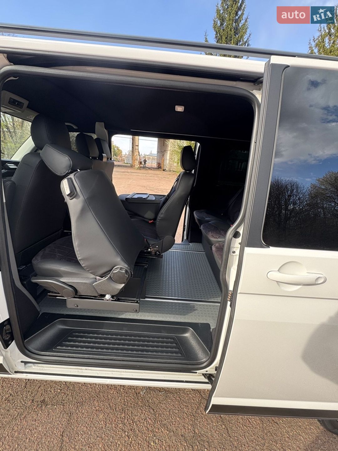 Volkswagen Transporter 2019 VIN WV1ZZZ7HZLH024855 фото оголошення 45 з 68