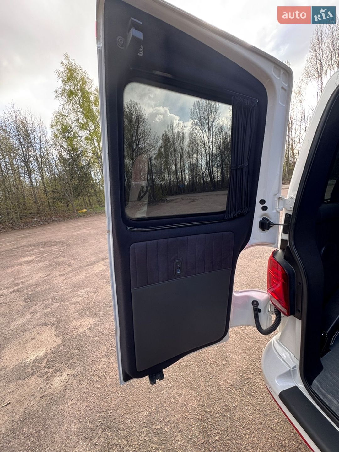 Volkswagen Transporter 2019 VIN WV1ZZZ7HZLH024855 фото оголошення 54 з 68