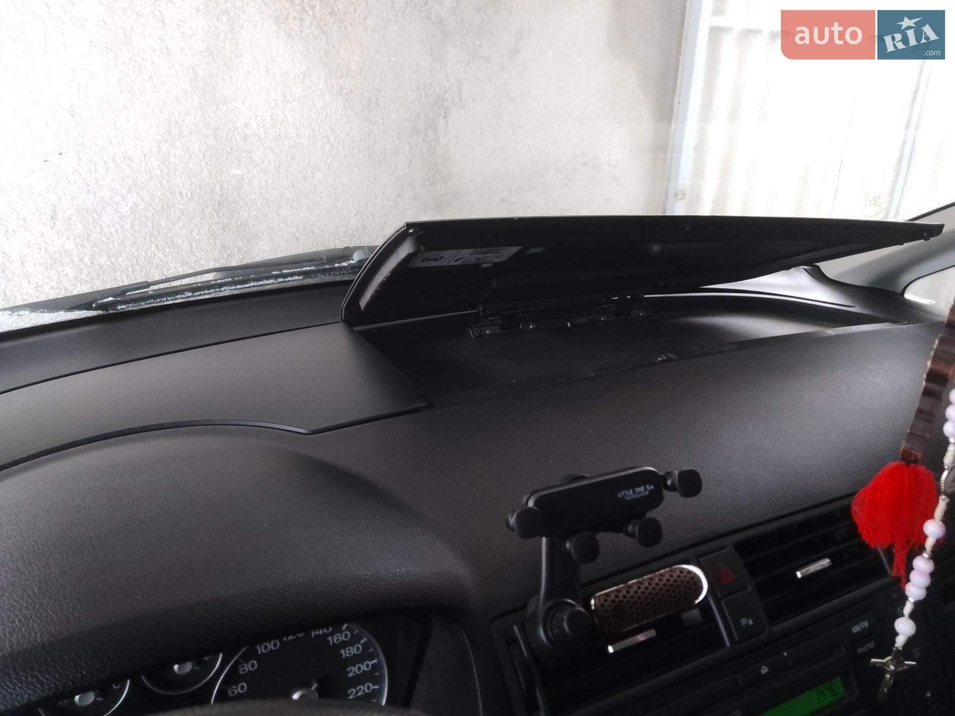 Ford Focus C-Max 2004 VIN WF0MXXGCDM4K04771 фото оголошення 21 з 53