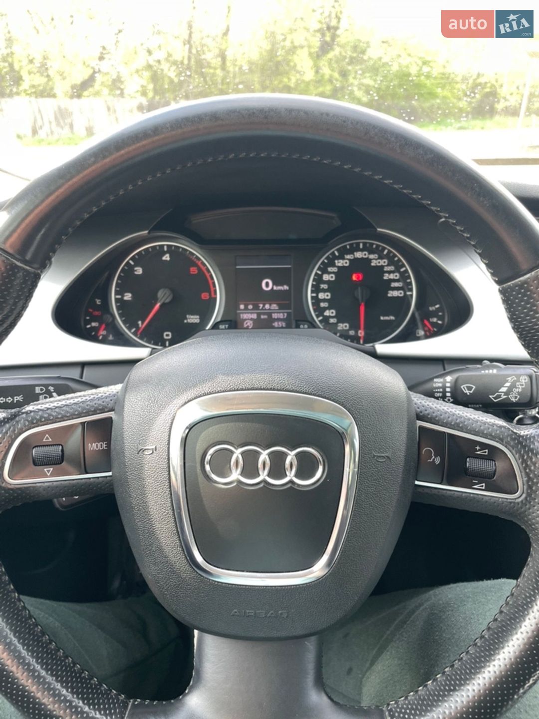 Audi A4 2011 VIN WAUZZZ8K8BA172164 фото оголошення 9 з 39