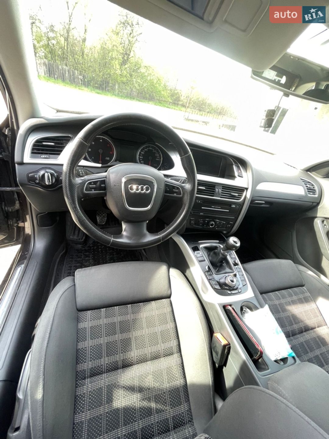 Audi A4 2011 VIN WAUZZZ8K8BA172164 фото оголошення 12 з 39