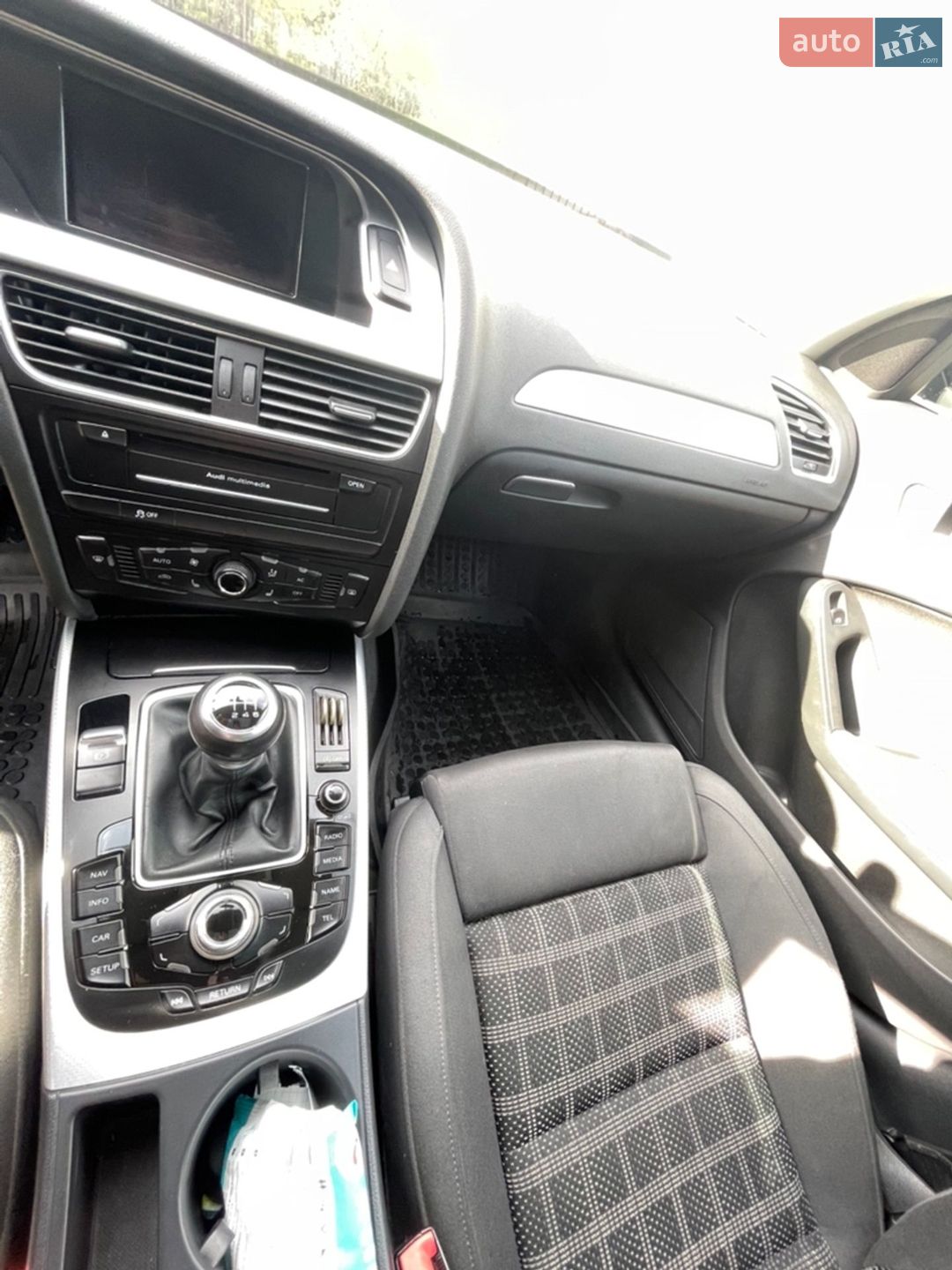 Audi A4 2011 VIN WAUZZZ8K8BA172164 фото оголошення 14 з 39