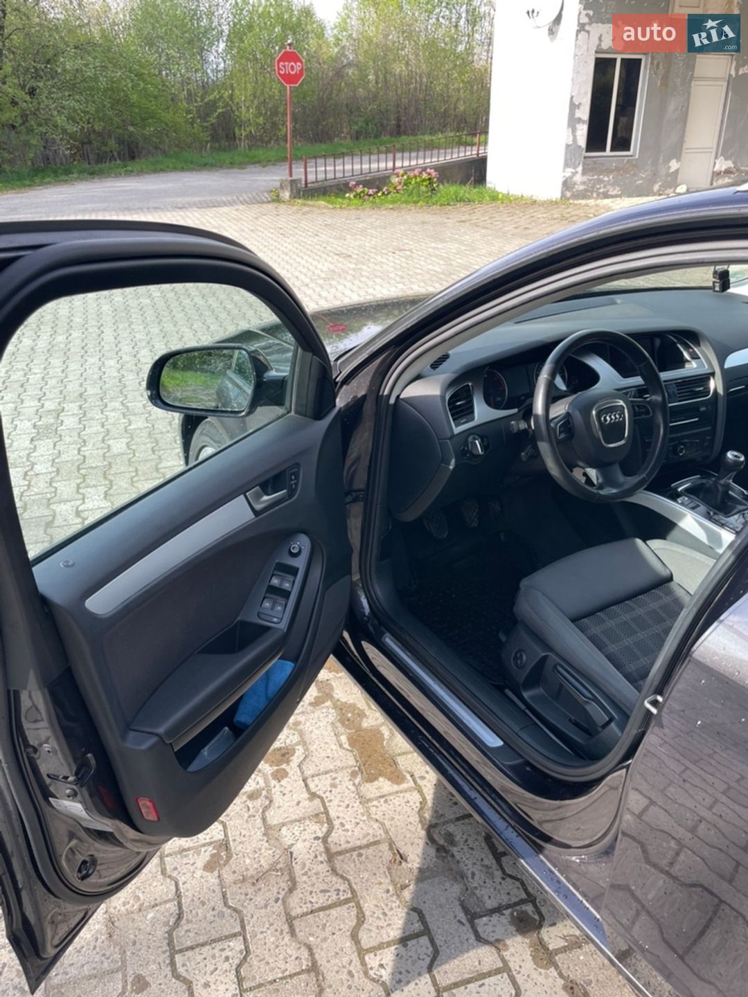 Audi A4 2011 VIN WAUZZZ8K8BA172164 фото оголошення 11 з 39