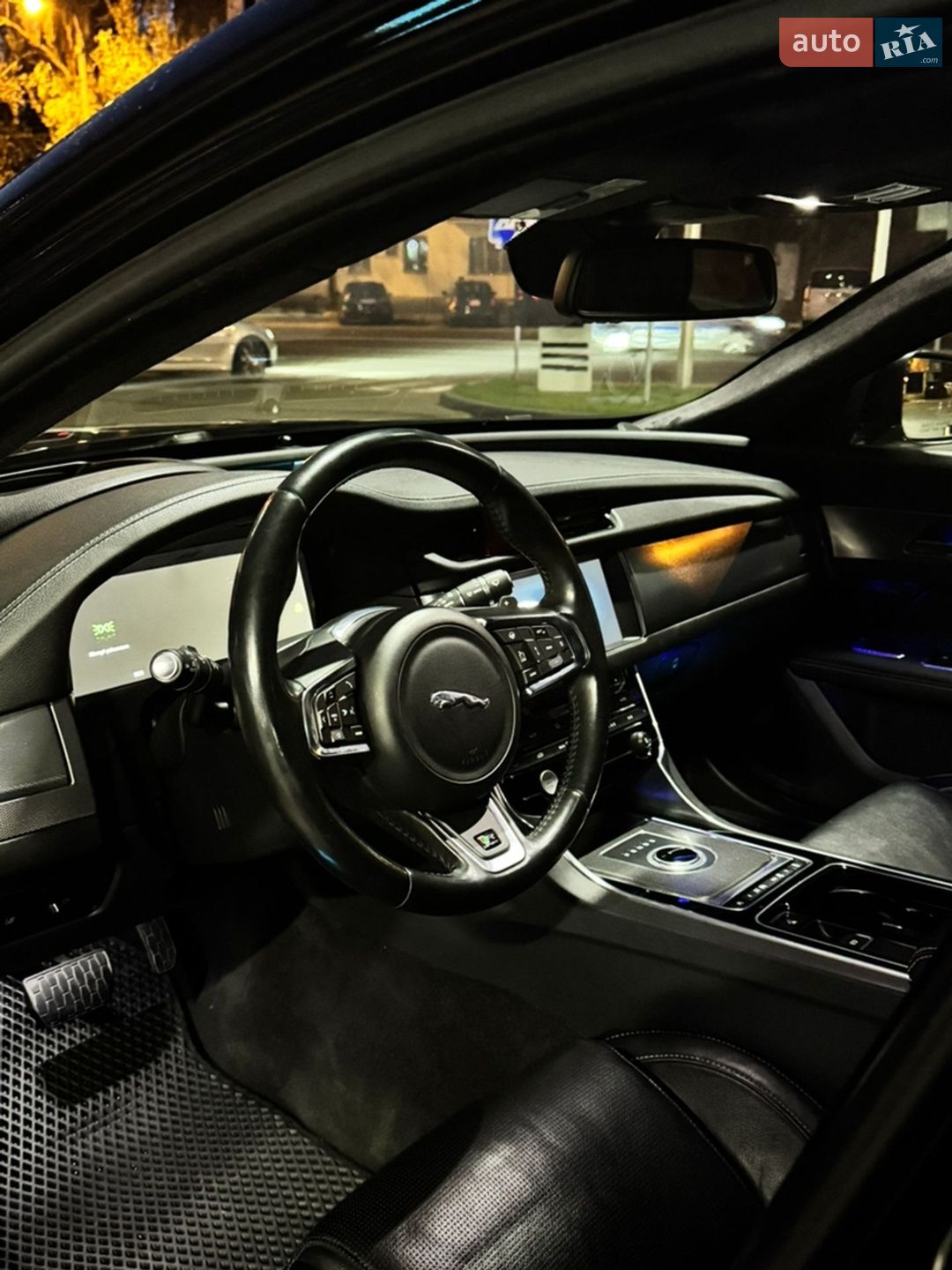Jaguar XF 2016 VIN SAJBL4BN0HCY19344 фото оголошення 79 з 81