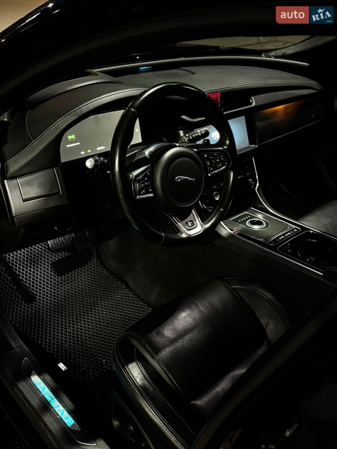 Jaguar XF 2016 VIN SAJBL4BN0HCY19344 фото оголошення 80 з 81