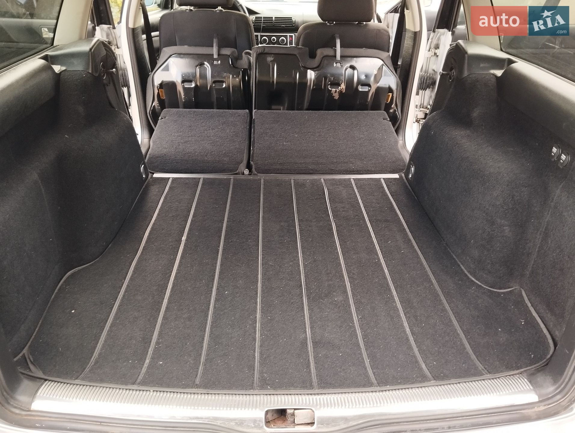 Volkswagen Passat 2002 VIN WVWZZZ3BZ2E317510 фото оголошення 37 з 38