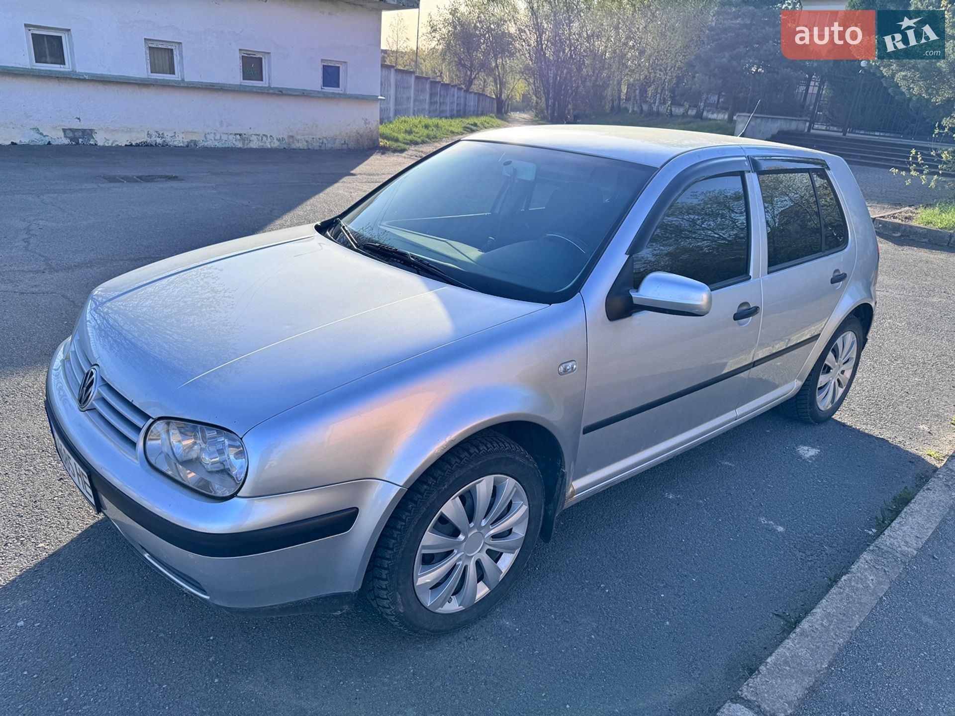 Volkswagen Golf 2002 VIN WVWZZZ1JZ2W597942 фото оголошення 2 з 23