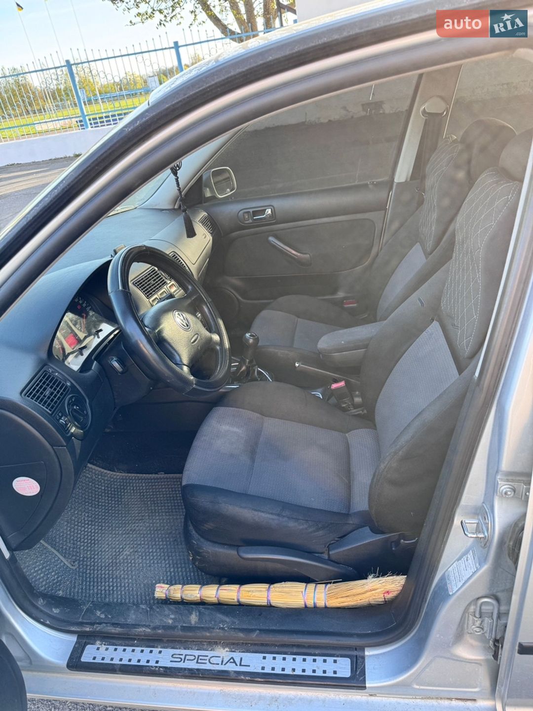 Volkswagen Golf 2002 VIN WVWZZZ1JZ2W597942 фото оголошення 10 з 23