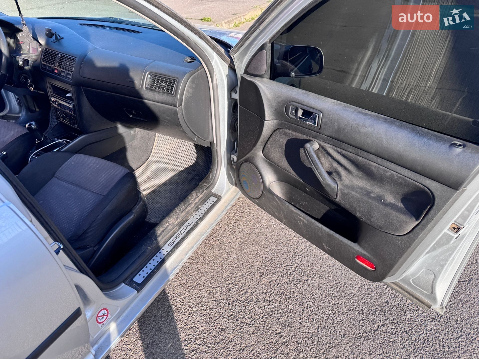 Volkswagen Golf 2002 VIN WVWZZZ1JZ2W597942 фото оголошення 14 з 23