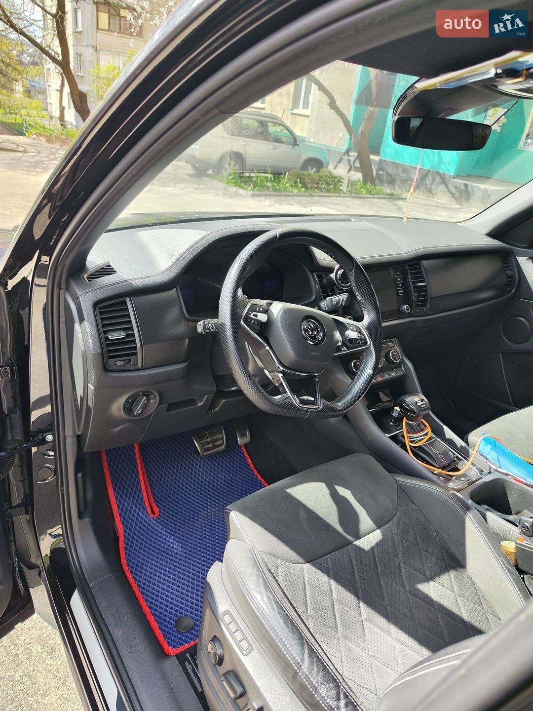 Skoda Kodiaq 2023 VIN TMBLJ7NS0PB401124 фото оголошення 8 з 11