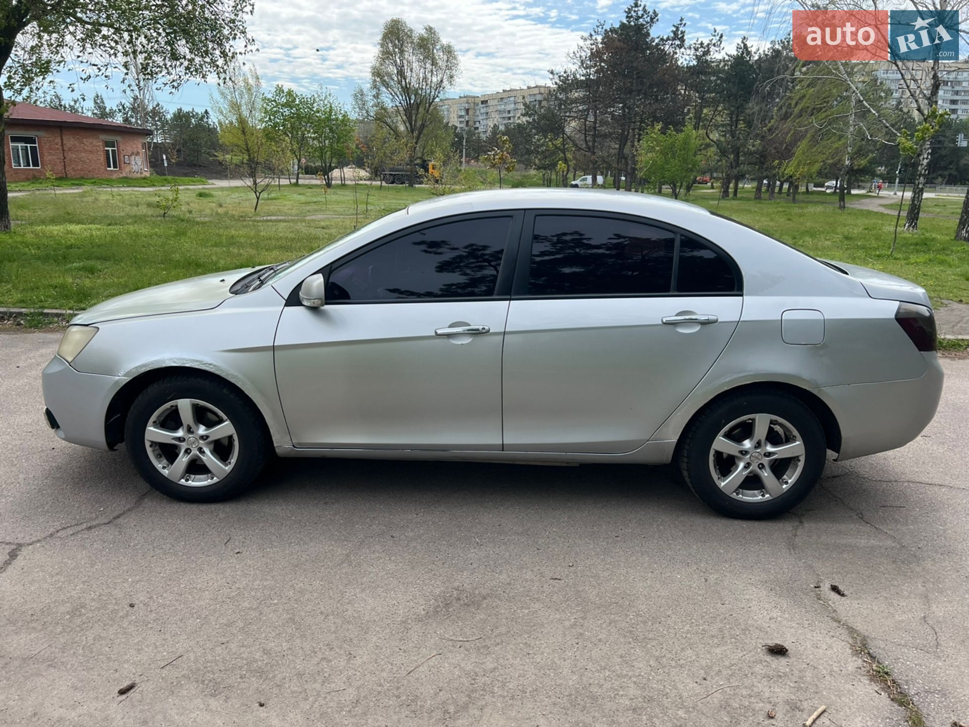 Geely Emgrand 7 (EC7) 2011 VIN L6T7844S1CN002312 фото оголошення 4 з 19