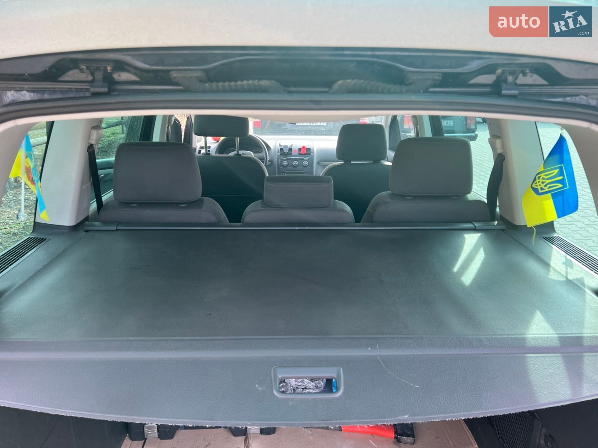 Volkswagen Touran 2004 VIN WVGZZZ1TZ4W125434 фото оголошення 32 з 39