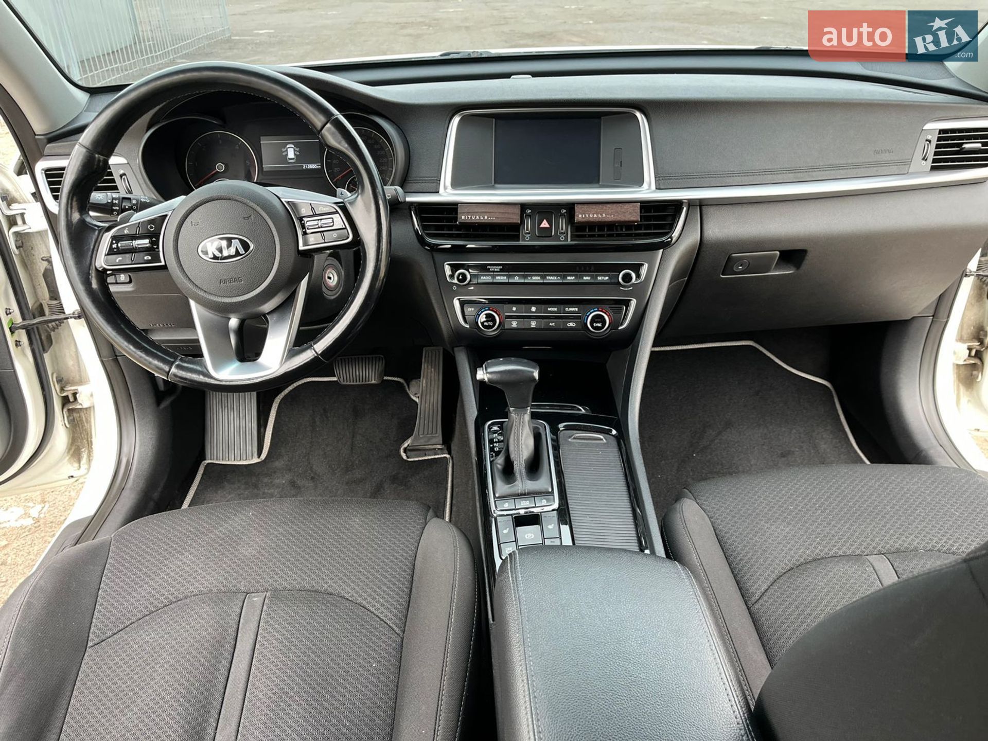 Kia Optima 2019 VIN KNAGU819GL5384113 фото оголошення 7 з 10