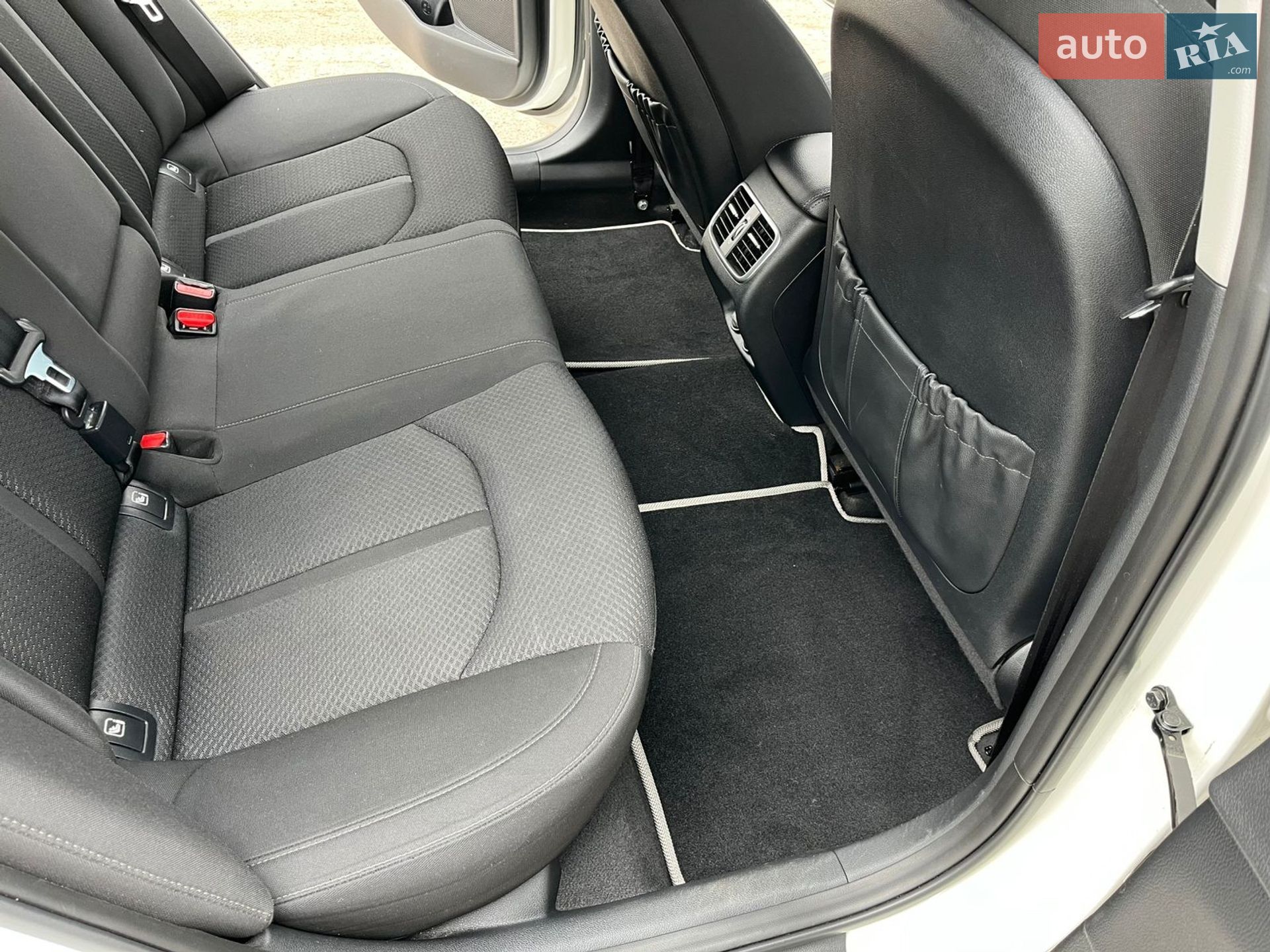 Kia Optima 2019 VIN KNAGU819GL5384113 фото оголошення 9 з 10