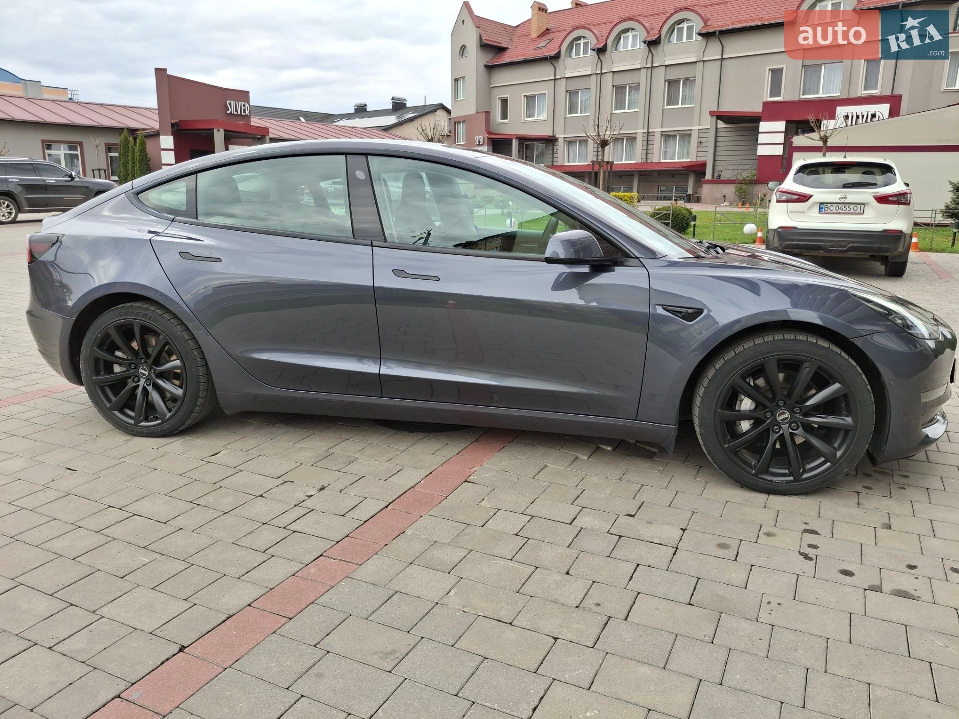 Tesla Model 3 2022 VIN LRW3E7EK9NC509685 фото оголошення 2 з 52
