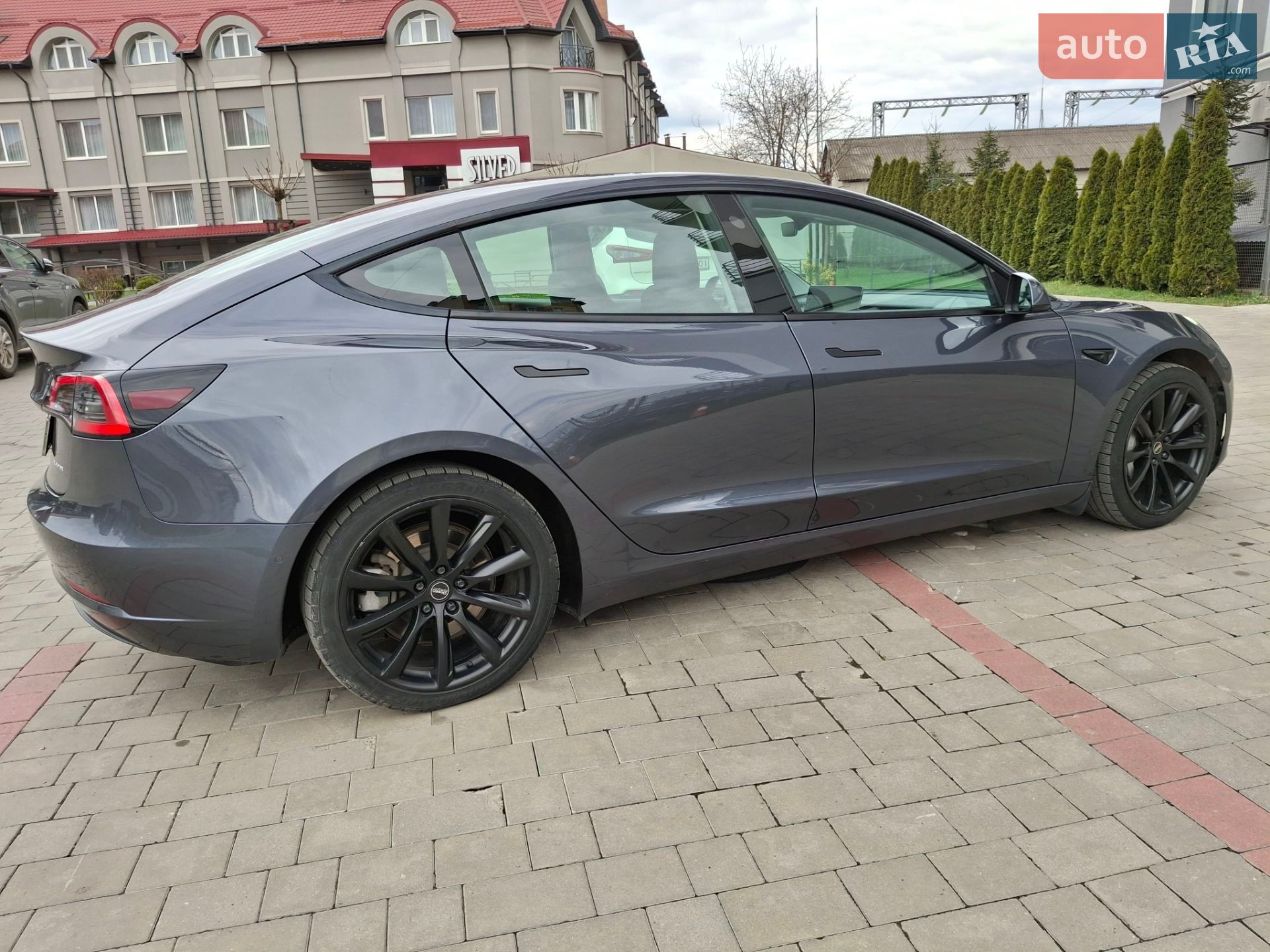 Tesla Model 3 2022 VIN LRW3E7EK9NC509685 фото оголошення 5 з 52