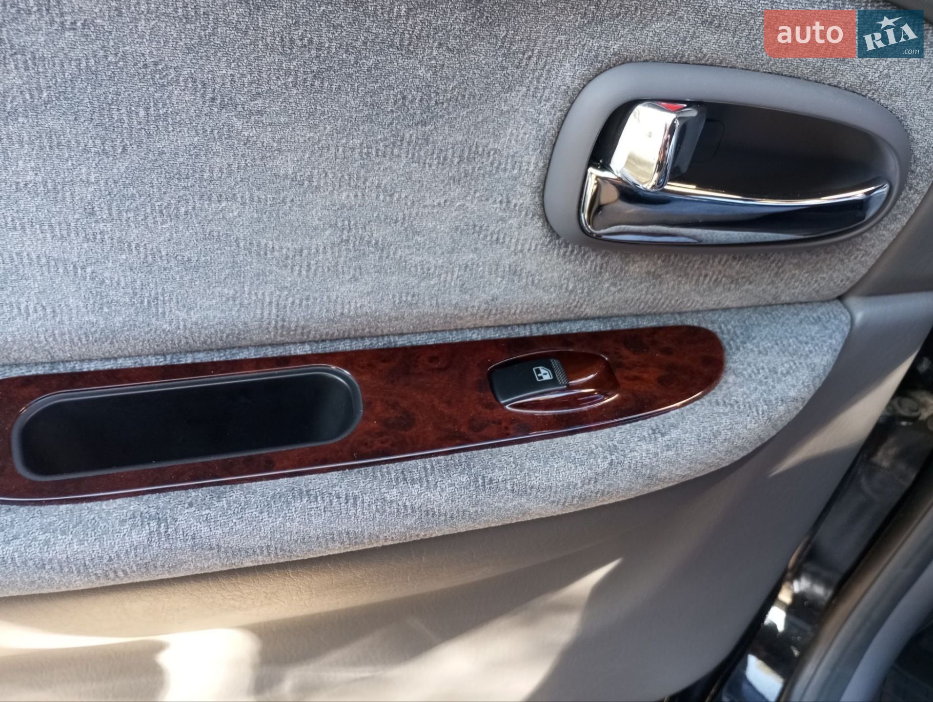 Kia Magentis 2004 VIN KNEGD222245373296 фото оголошення 9 з 16